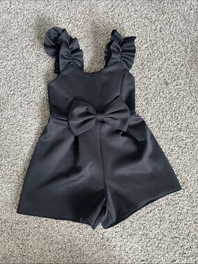 Iris & Ivt child black shorts romper size 7
